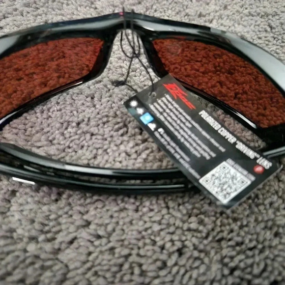 Polarized Sunglasses - Picture 4 of 5